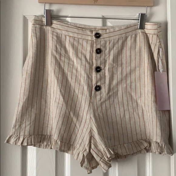 Beige High Waisted Button Up Shorts + SH - Picture 1 of 5